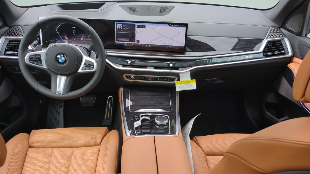 New 2026 Dravit Grey Metallic BMW xDrive40i image 13