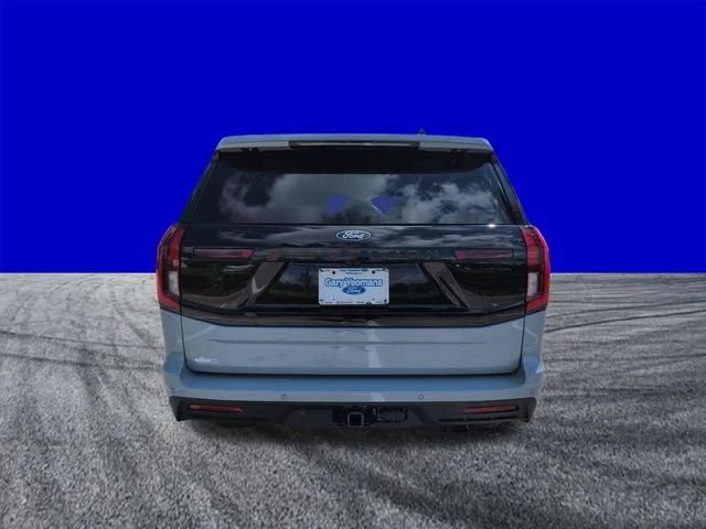 New 2026 Glacier Gray Metallic Tri-Coat Ford Tremor® image 5
