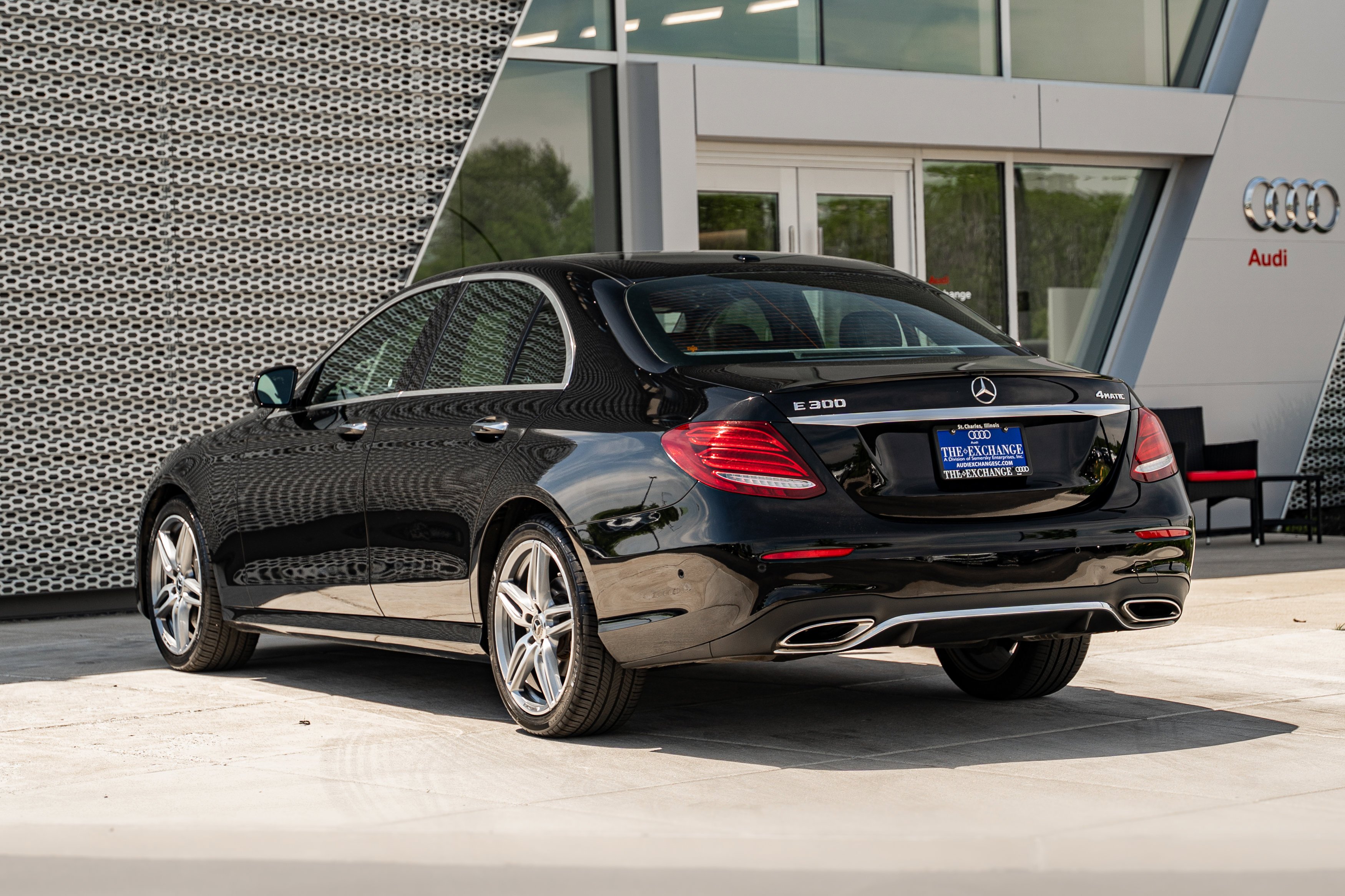 Used 2018 Black Mercedes-Benz E 300 image 5
