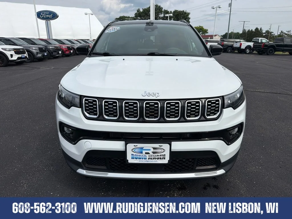 Used 2025 White Jeep Limited image 8