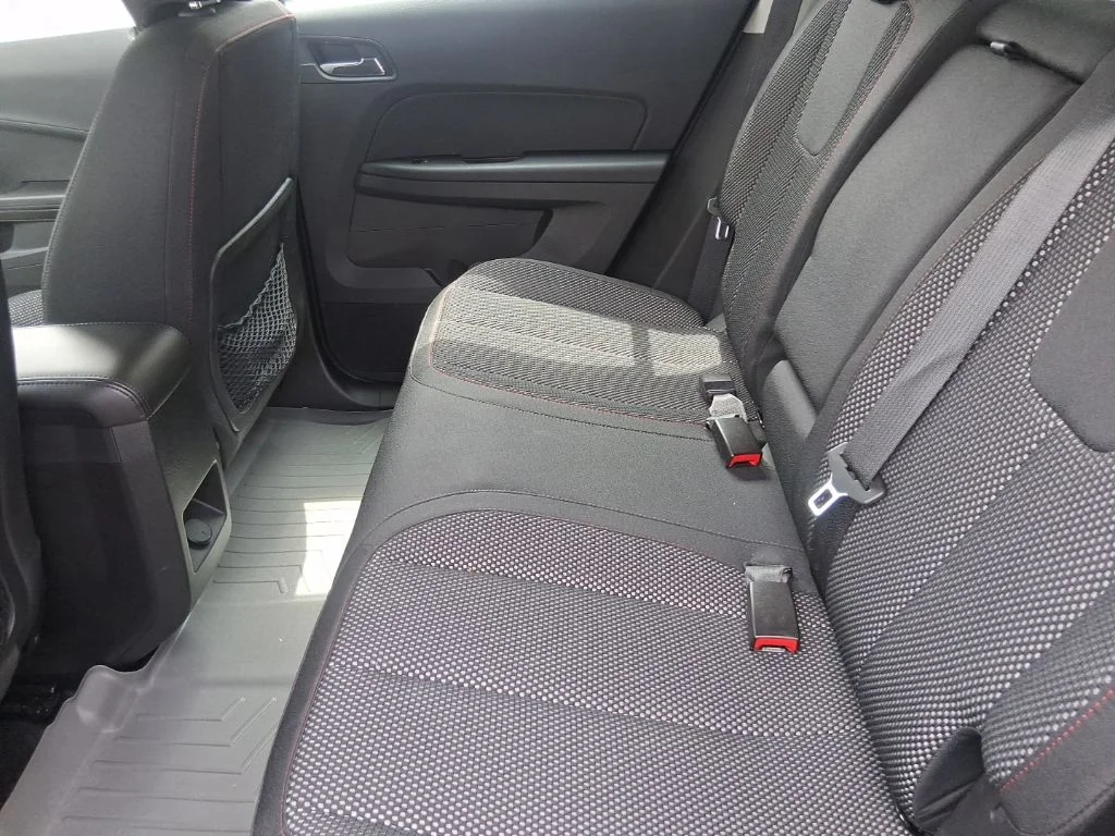 Used 2016 Silver Chevrolet LS image 13