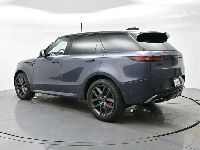 Used 2024 Varesine Blue Metallic [blue] Land Rover Dynamic SE image 5