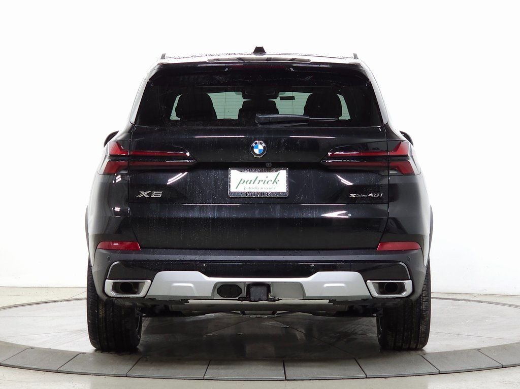 Used 2026 Black Sapphire Metallic BMW xDrive40i image 6