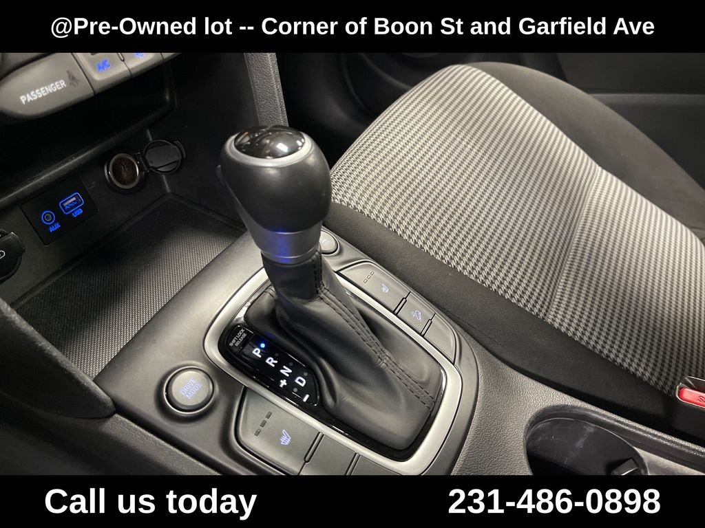 Used 2021 Gray Hyundai SEL image 26