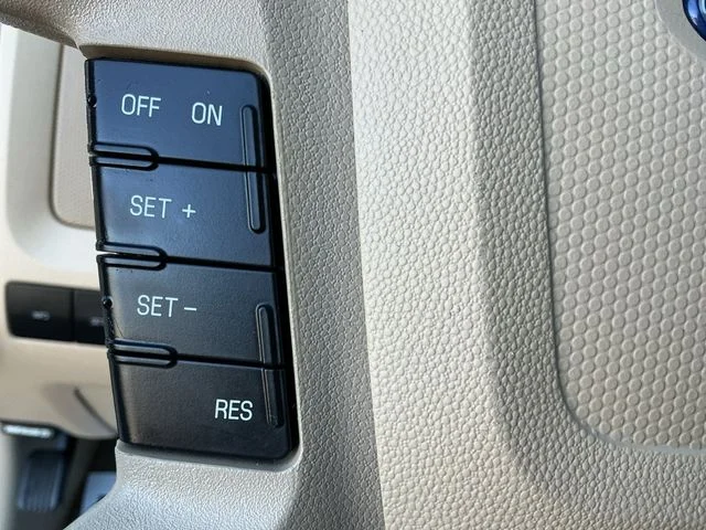 Used 2012 Steel Blue Metallic Ford Limited image 20