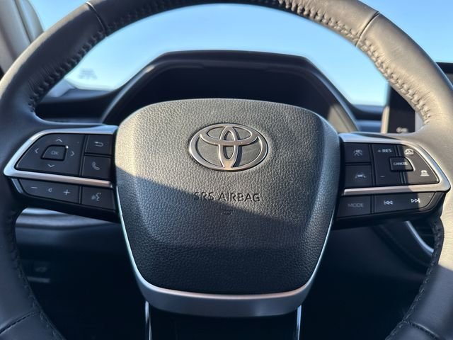 Used 2025 White Toyota Limited image 30