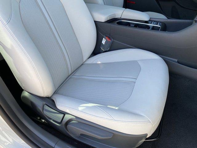 New 2026 Aero Silver Hyundai Blue image 10