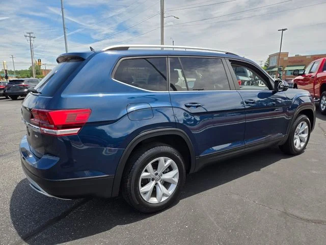 Used 2019 Blue Volkswagen 3.6L V6 SE image 8