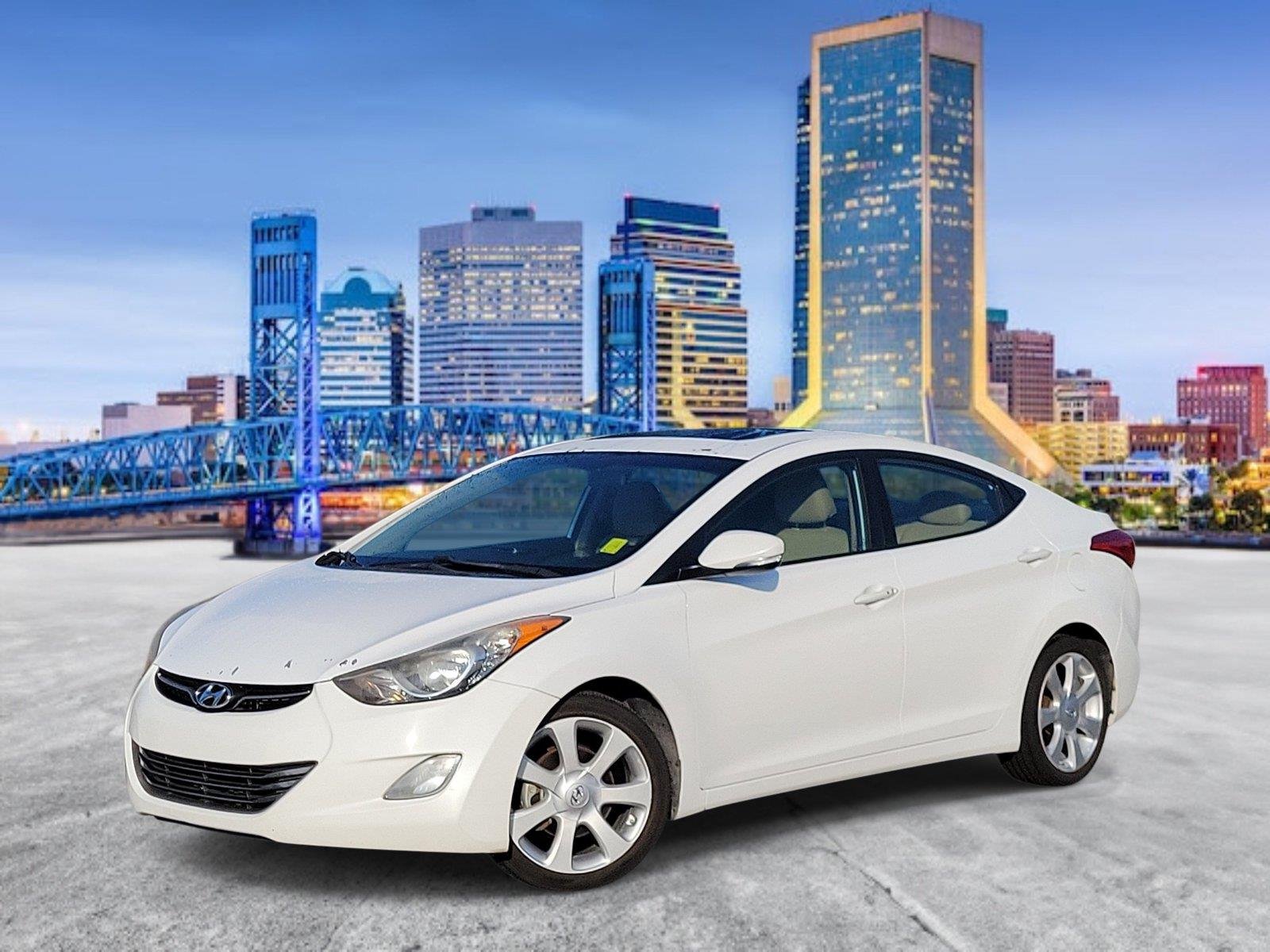 Used 2013 Shimmering White Hyundai Limited image 1