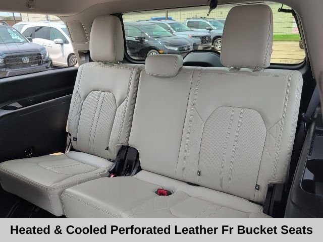 Used 2019 Gray Ford Platinum image 14