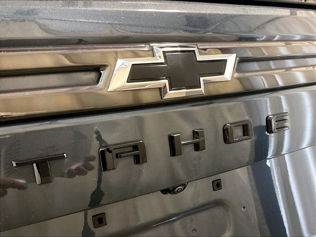 Used 2021 Gray Chevrolet Z71 image 30