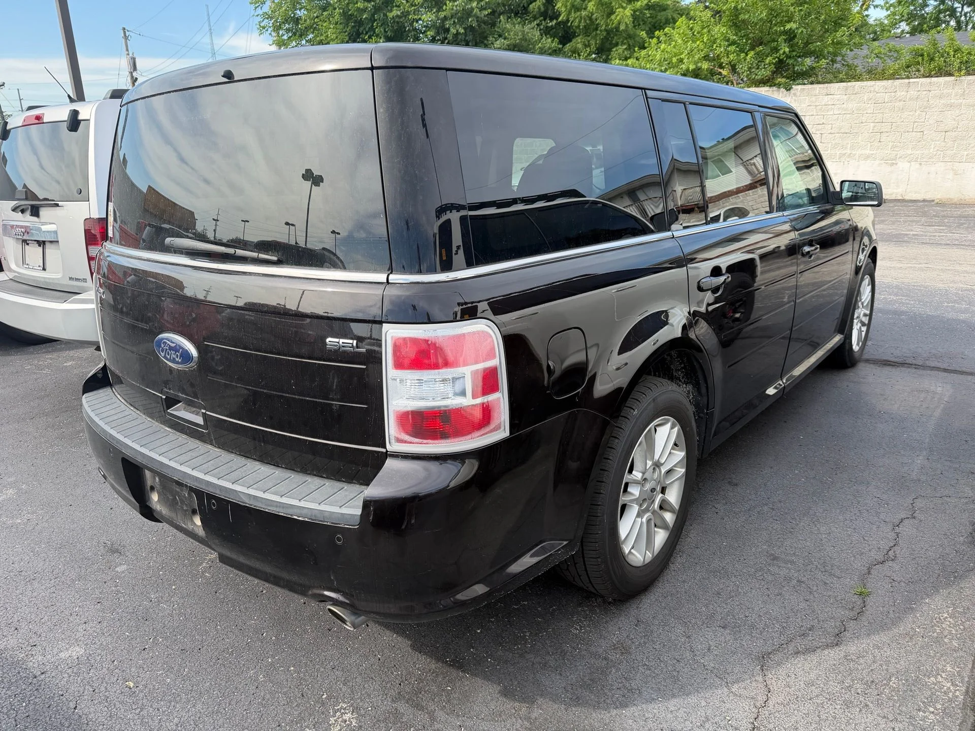 Used 2013 Brown Ford SEL image 2