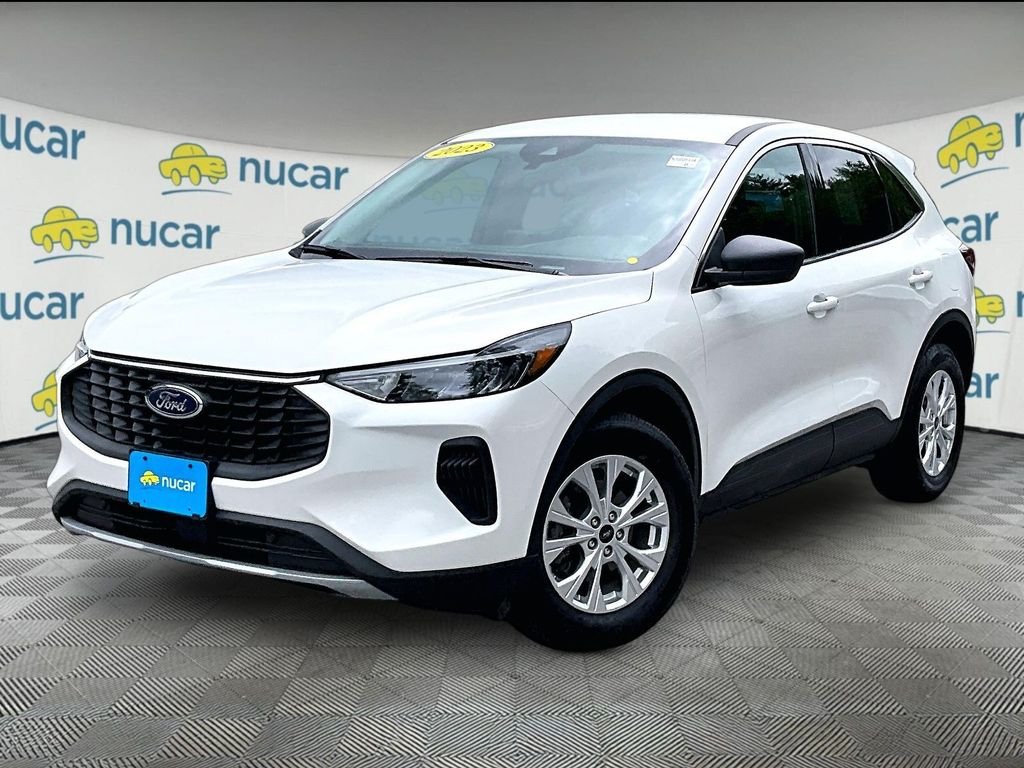 Used 2023 White Metallic Ford Active image 3