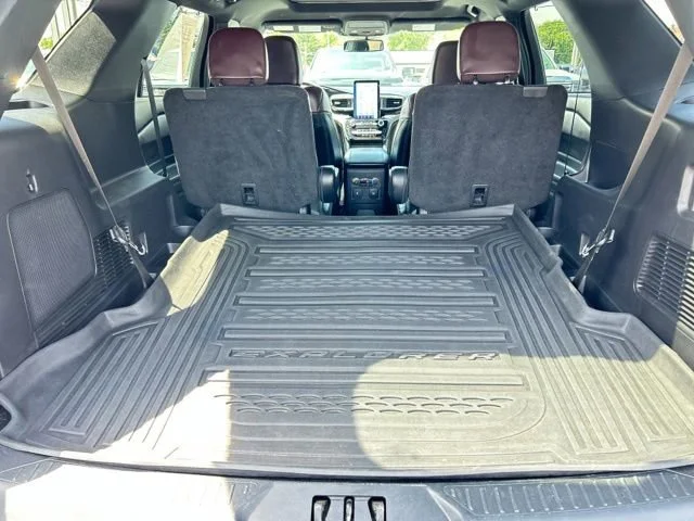 Used 2023 White Ford Platinum image 11