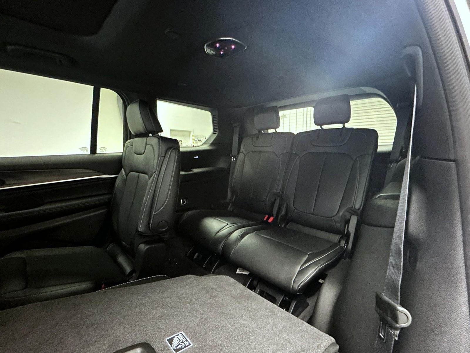 New 2026 Bright White Clearcoat Jeep Limited Reserve image 12