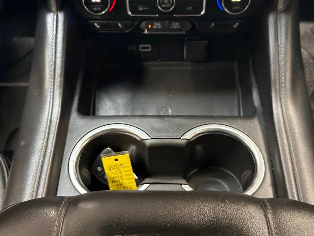 Used 2021 Black Chevrolet Z71 image 18