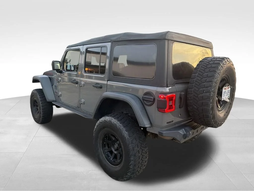 Used 2020 Gray Jeep Unlimited Rubicon image 9