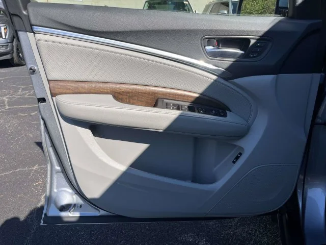 Certified Used 2020 Lunar Silver Metallic Acura Technology image 18
