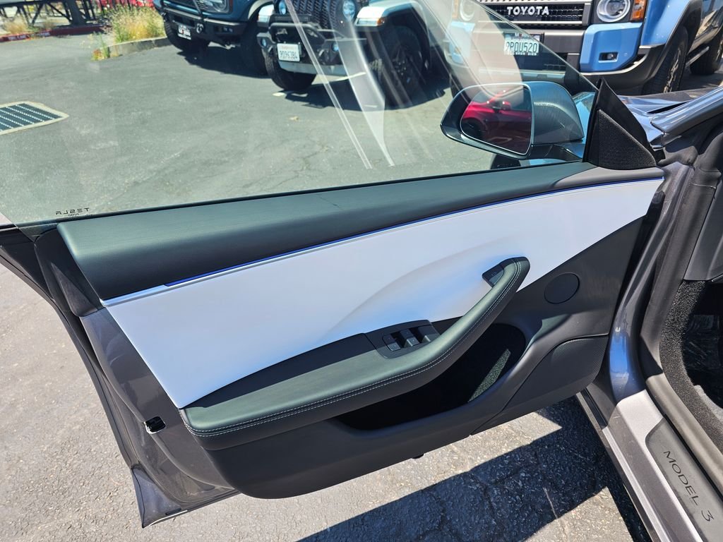 Used 2025 Silver Tesla Long Range image 7