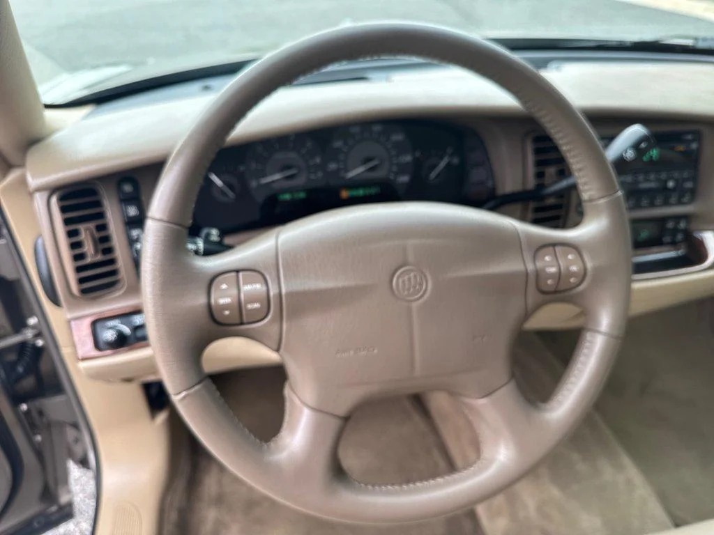Used 2004 Light Bronzemist Metallic Buick 4dr Sdn image 15
