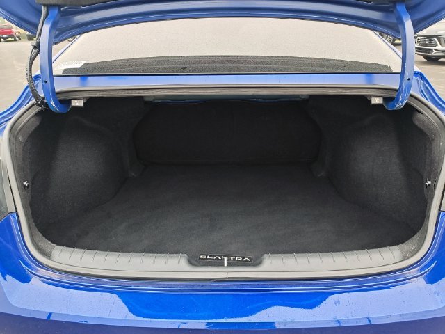 Used 2023 Blue Hyundai SEL image 9
