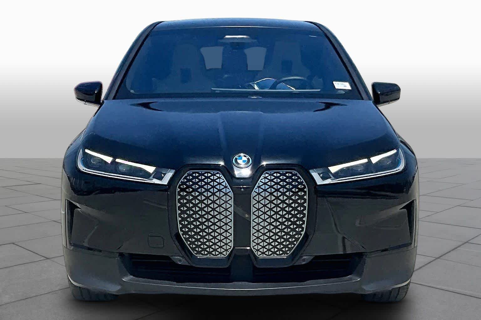 Used 2024 Black Sapphire Metallic BMW xDrive50 image 3