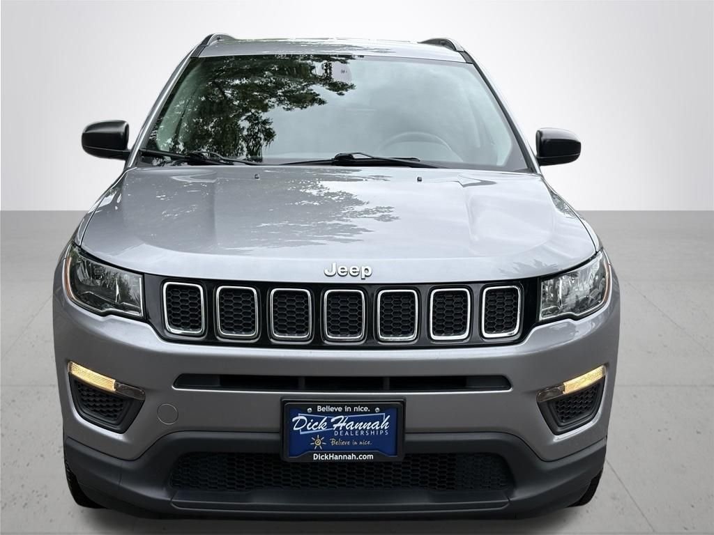Used 2017 Billet Silver Metallic Jeep Sport image 2
