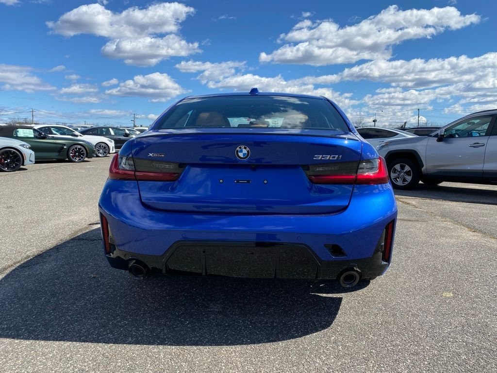 New 2026 Arctic Race Blue metallic BMW 330i NA xDrive image 3