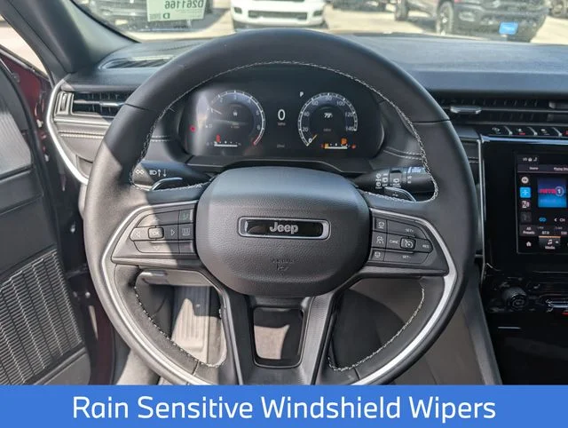 2026 Jeep Grand Cherokee Laredo - Photo 15