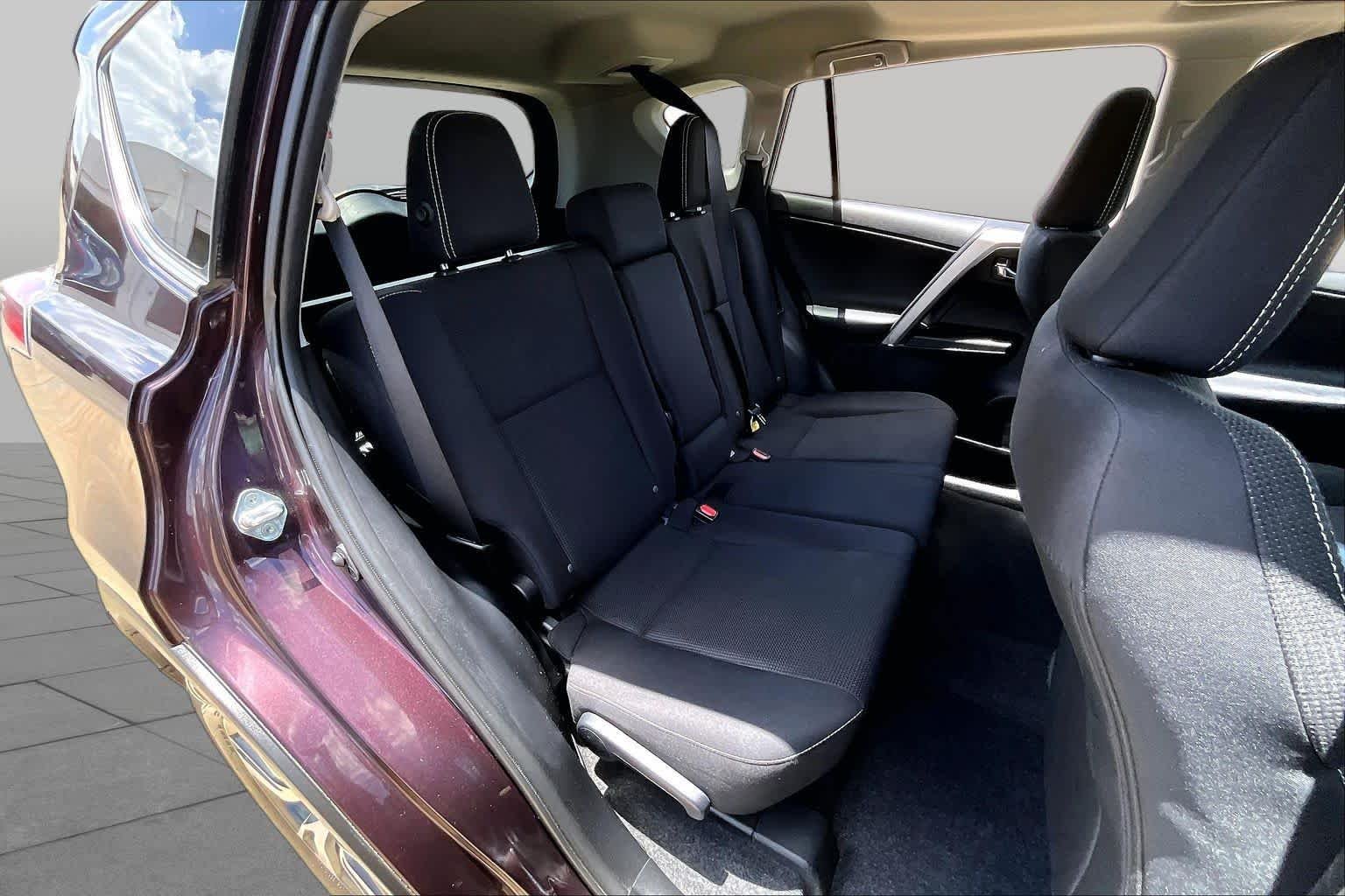 Used 2017 Black Currant Metallic Toyota XLE image 19