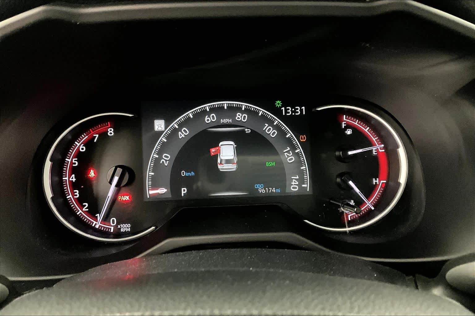 2023 Toyota RAV4 XLE - Photo 25