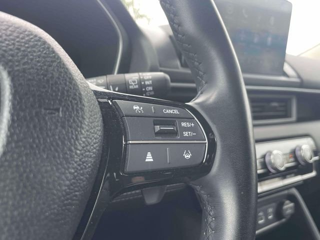 Used 2023 Platinum White Pearl Honda EX-L image 23