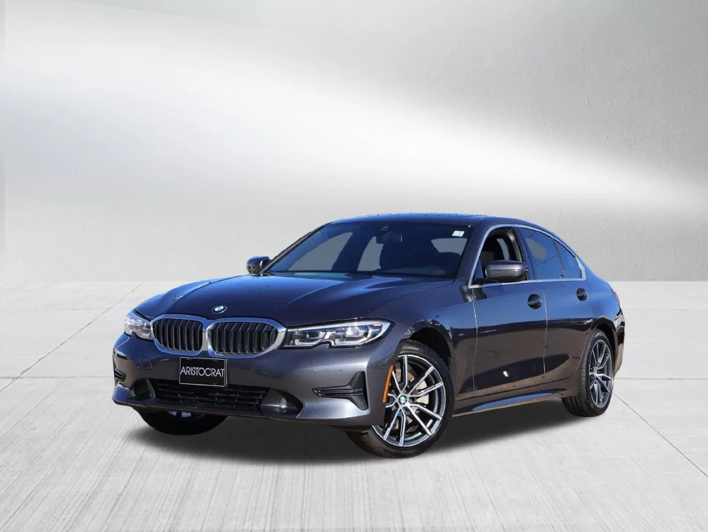 Used 2019 Mineral Grey Metallic BMW 330i xDrive image 1