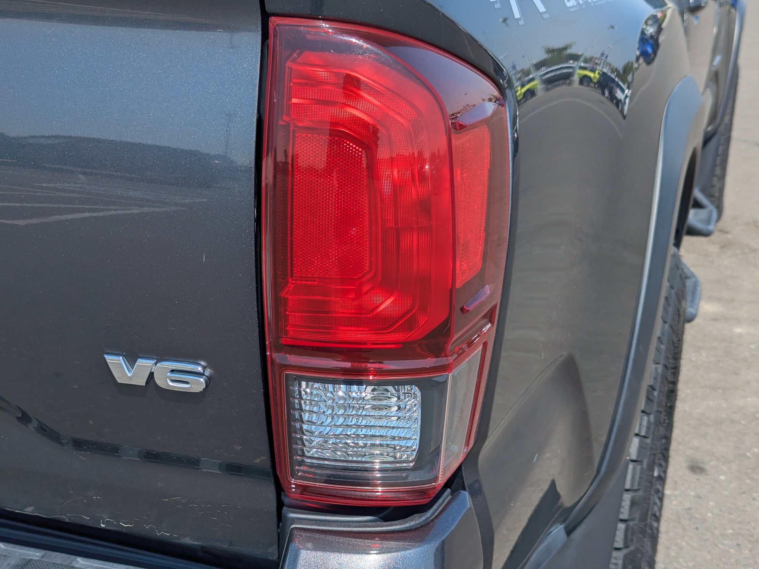 Used 2018  Toyota SR image 42