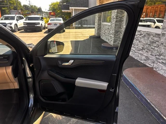 Used 2020 Gray Ford Titanium image 13