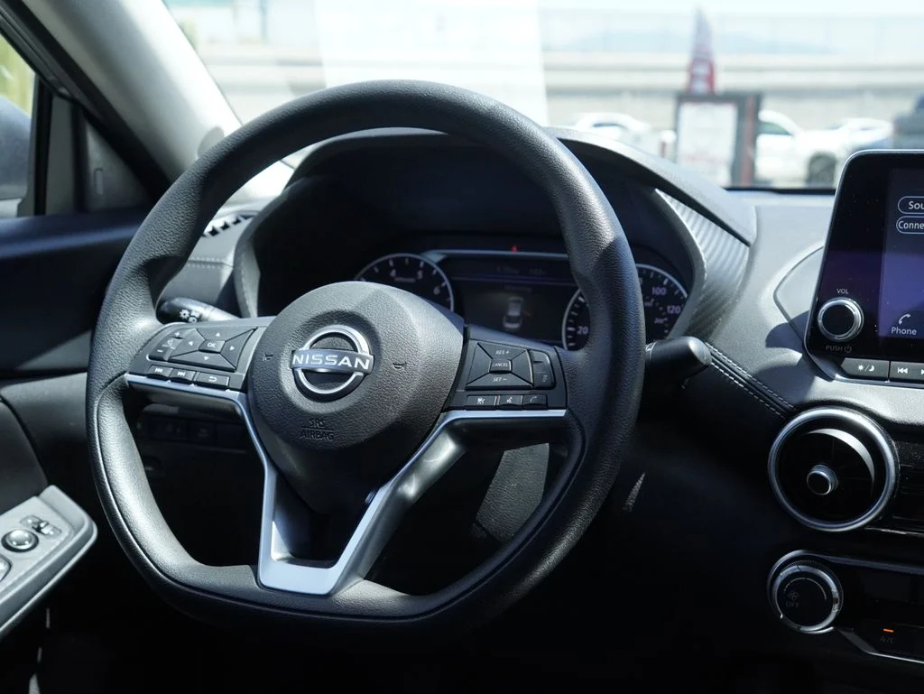 Used 2024 Gray Nissan SV image 27