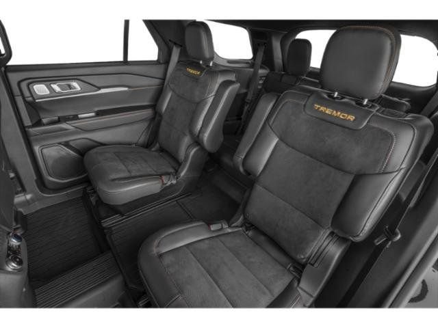 New 2026 Carbonized Gray Metallic Ford Tremor® image 15