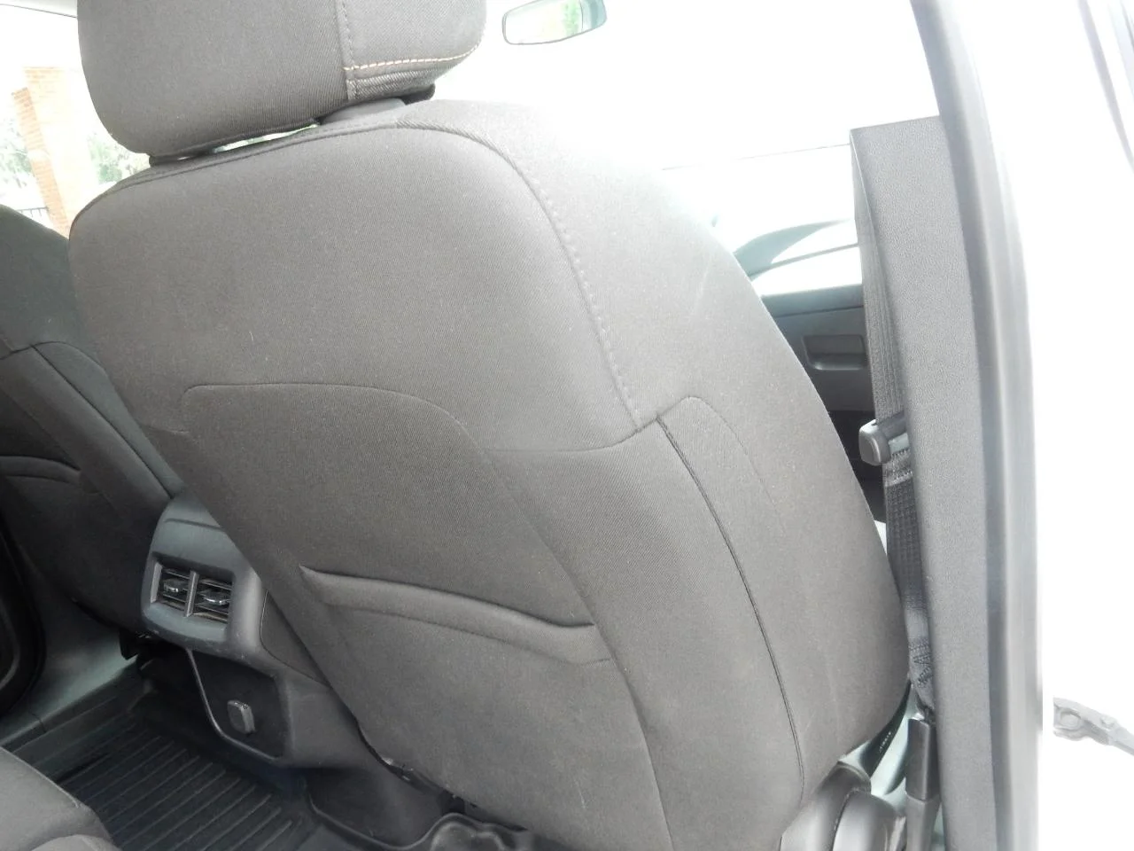 Used 2018 White Chevrolet FWD 4DR LT W/1LT image 13