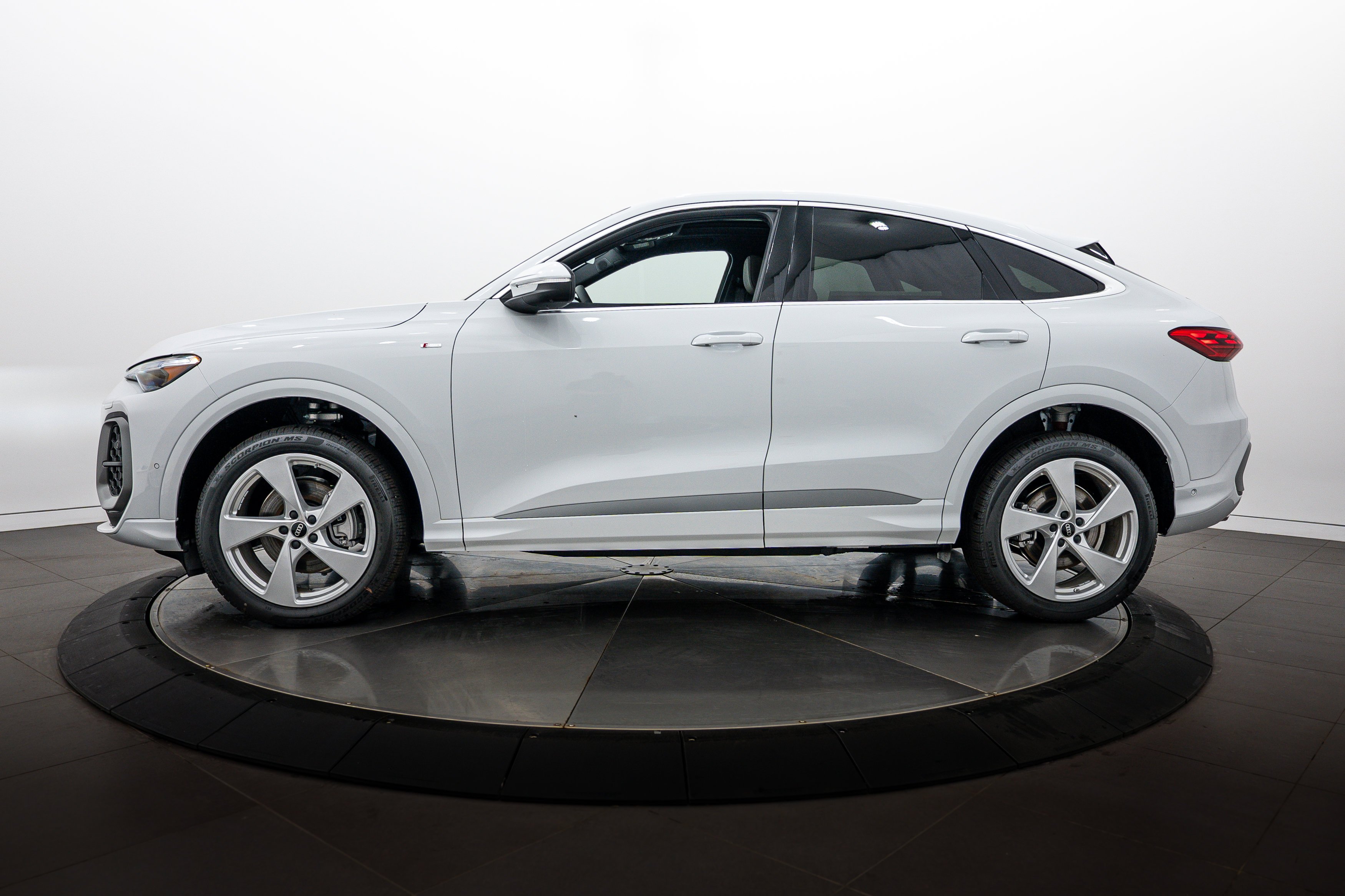 New 2026 Glacier White Audi Premium Plus image 6