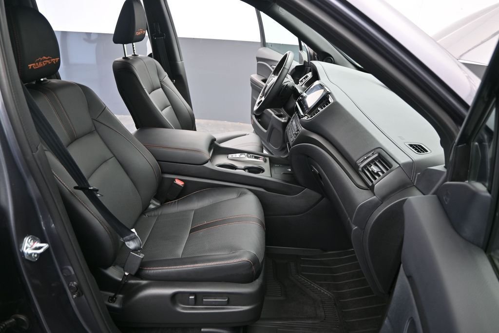 Used 2025 Gray Honda TrailSport image 28