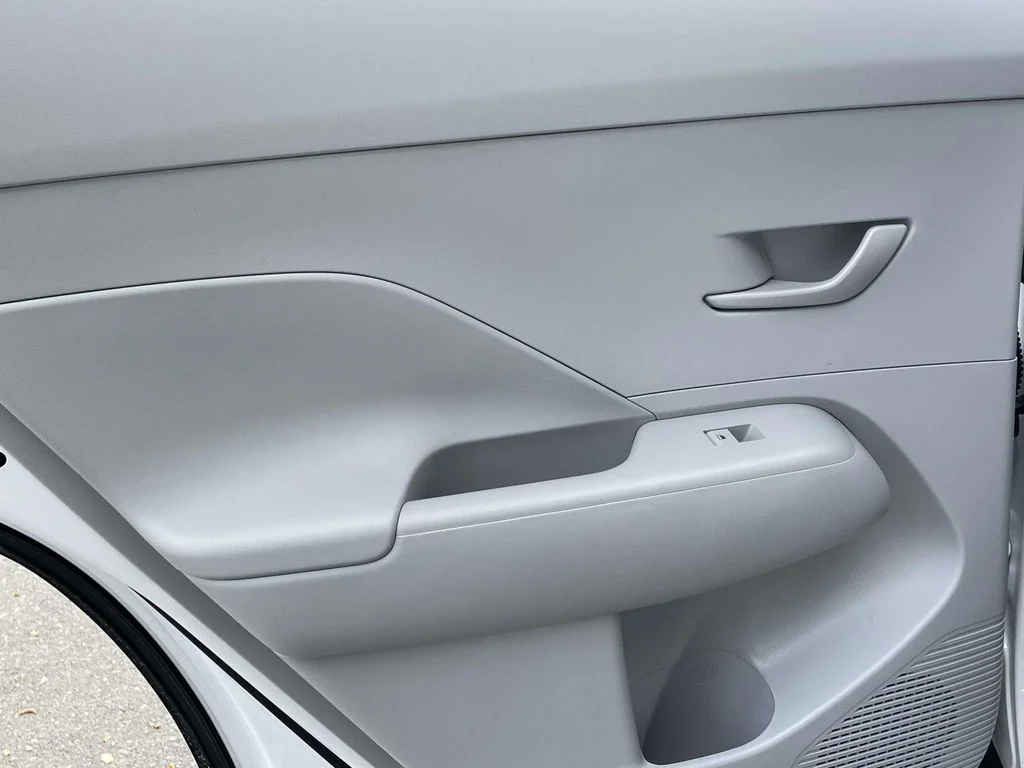 New 2026 White Hyundai SEL Sport image 9