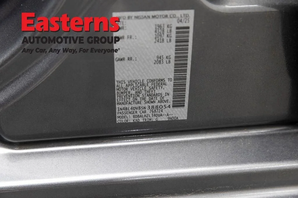 Used 2025 Gray Nissan 2.5 SV image 37