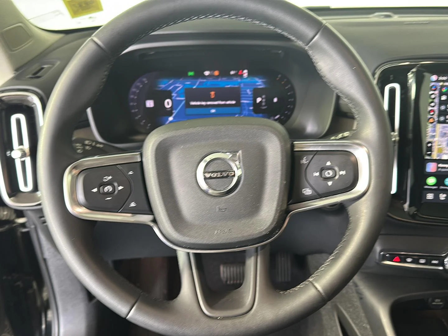 Used 2024 Onyx Black Metallic Volvo Plus Dark Theme image 14