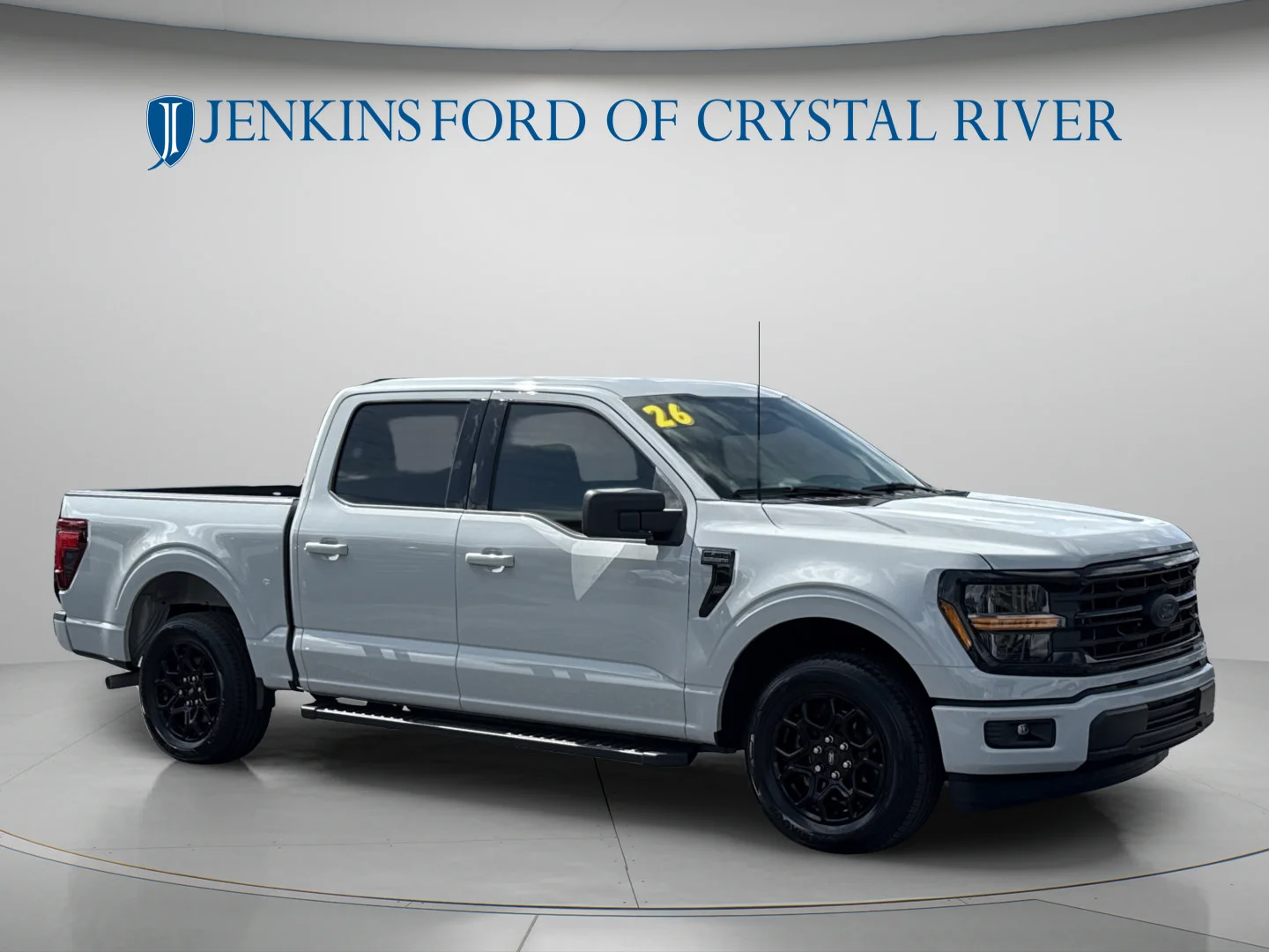 Used 2026 Avalanche Ford XLT image 2