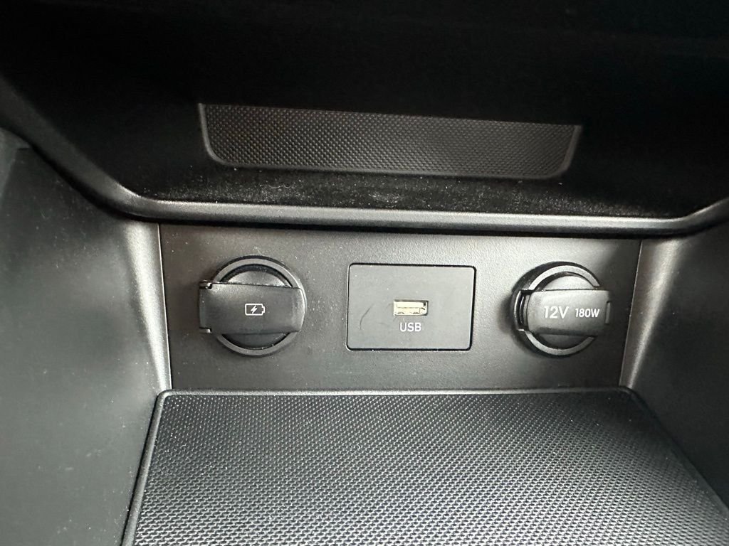 2023 Hyundai Kona SEL - Photo 20