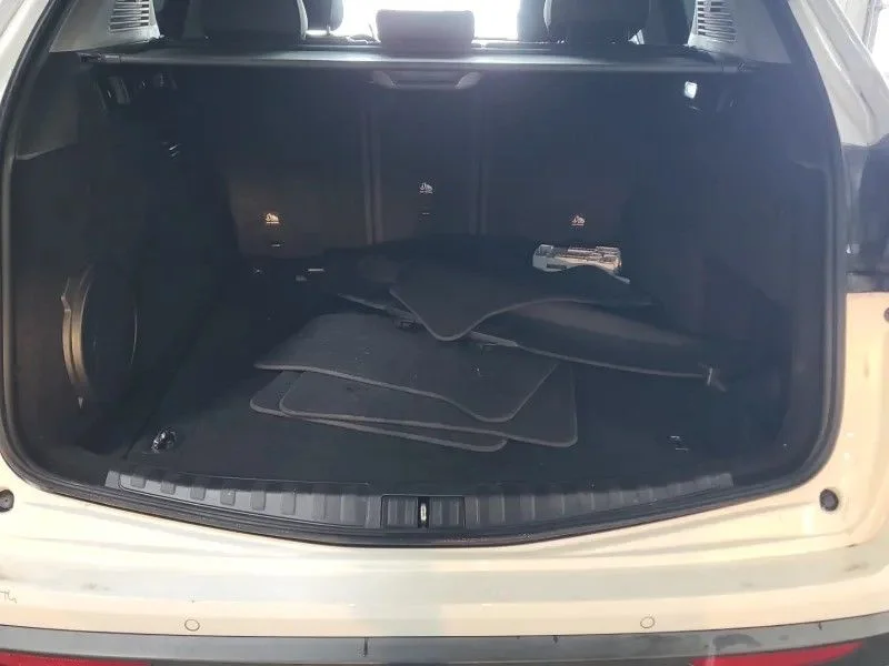 Used 2019 White Alfa Romeo Ti image 11