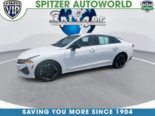 Used 2024 White Kia GT-Line image 4