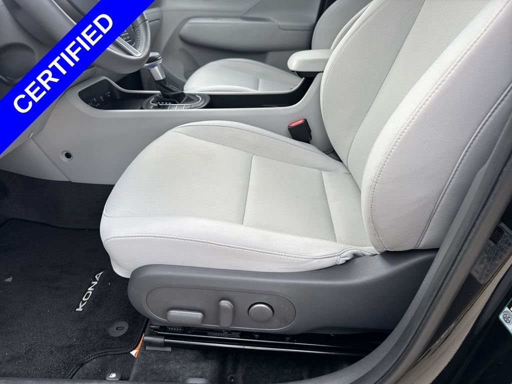 Certified Used 2025 Abyss Black Hyundai SEL image 14