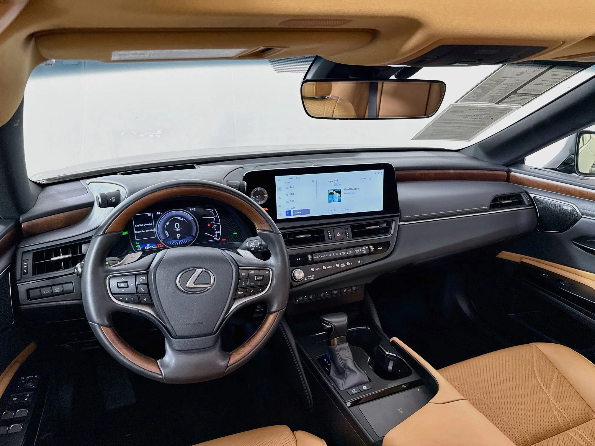 Certified Used 2024 OBSIDIAN Lexus 300h Luxury image 24