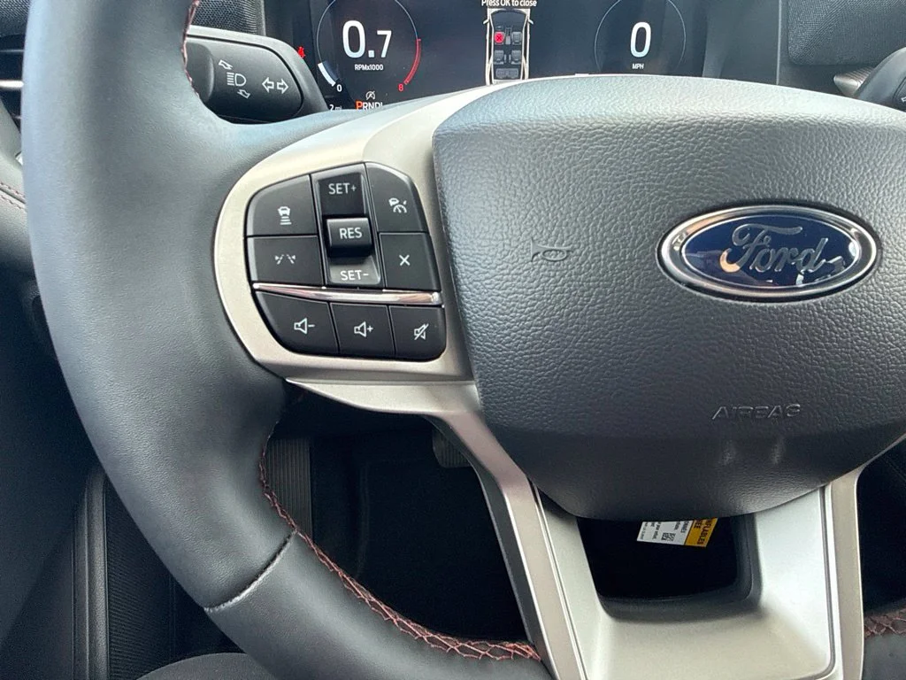 New 2027 Avalanche Gray Ford Active image 29